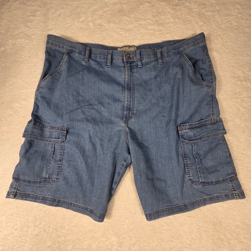 Wrangler Authentics Cargo Denim Shorts Mens 48 Blue Pockets Stretch ZM6ADMD